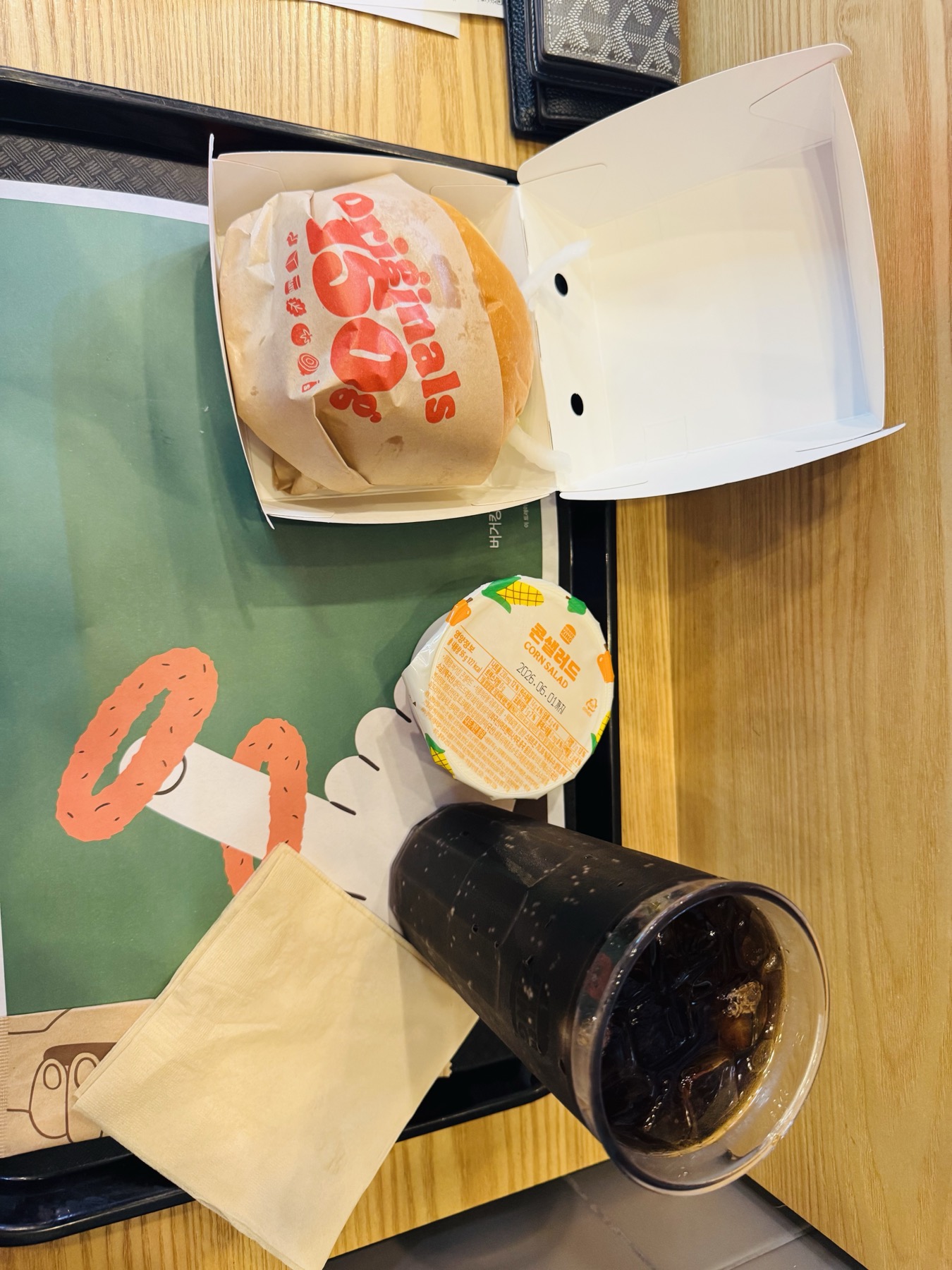 버거킹 오리지널스 엘파소 치폴레 버거 세트와 콘샐러드 콜라